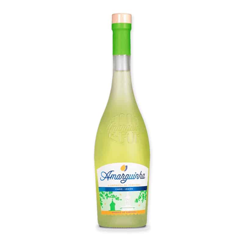 Amarguinha Amendoa Lemon is een frisse Portugese amandellikeur met citroen. Licht