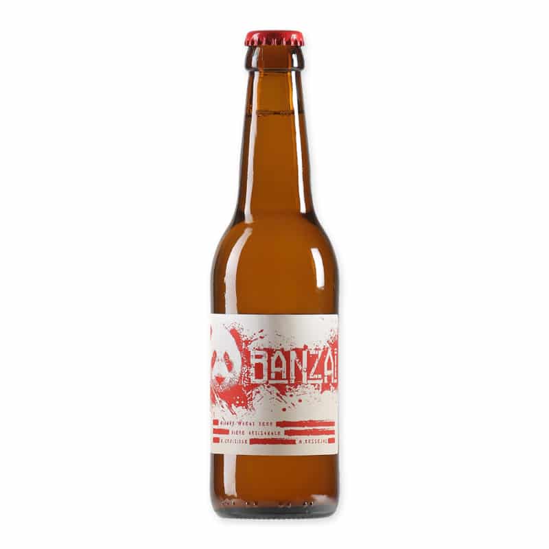 Banzai Ginger Wheat Beer is a Belgian white beer with ginger and citrus. Fresh, spicy, and perfect with Asian dishes or summer days.