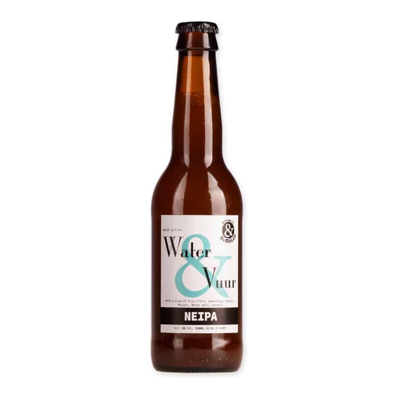 De Molen Water & Fire is a NEIPA (6%) with tropical fruit, smooth bitterness, and an exciting contrast between fresh and powerful.